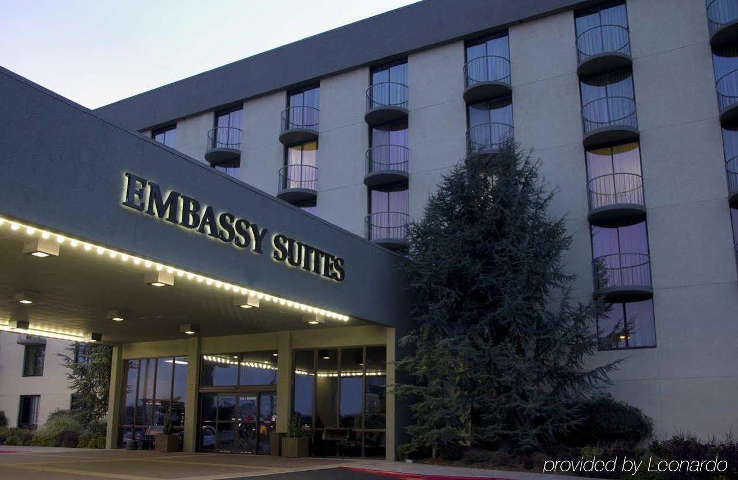 Embassy Suites By Hilton Oklahoma City Will Rogers Airport Exterior photo